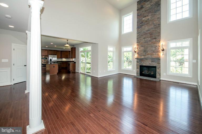 6804 Dean Drive McLean, VA 22101 - Photo 13 of 27 Family Room