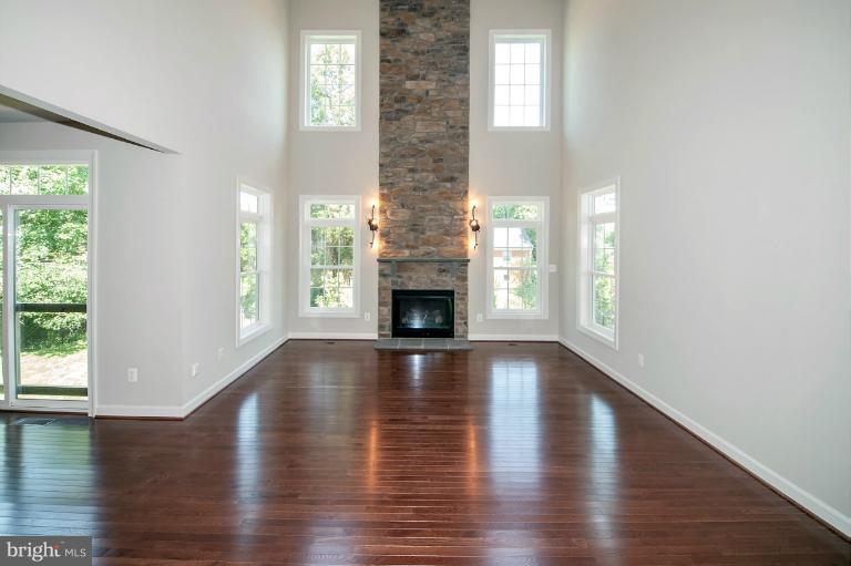 6804 Dean Drive McLean, VA 22101 - Photo 16 of 27 Family Room