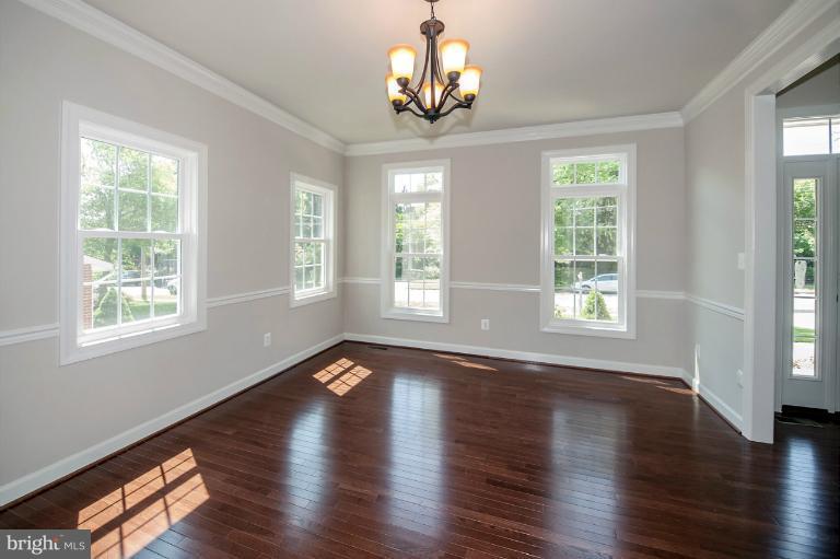 6804 Dean Drive McLean, VA 22101 - Photo 23 of 27 Formal Living Room