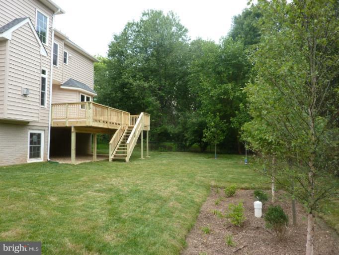 6804 Dean Drive McLean, VA 22101 - Photo 25 of 27 Exterior (Rear)