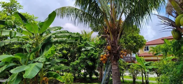 $289,000 | 157-th Ct Southwest 65th Terrace, Miami, FL 33193