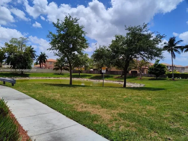 a view of outdoor space