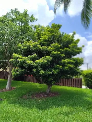 $289,000 | 157-th Ct Southwest 65th Terrace, Miami, FL 33193