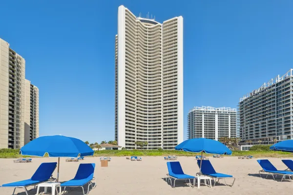 $3,600 | 3000 North Ocean Drive, Unit 36G, Singer Island, FL 33404