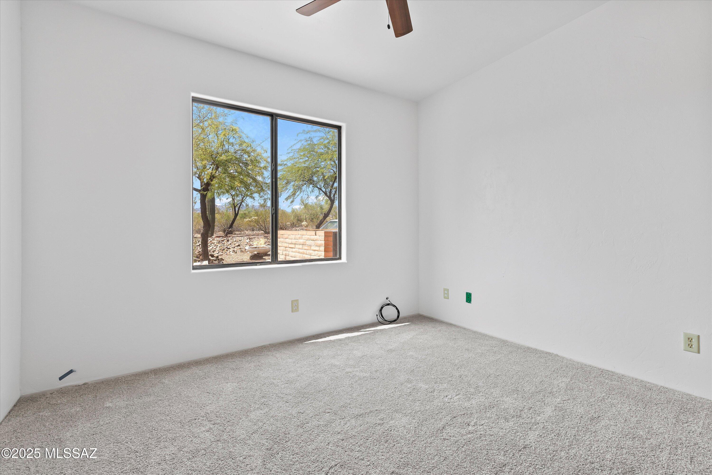 6200 North Abington Road Tucson, AZ 85743 - Photo 21 of 40 31-Bedroom 3