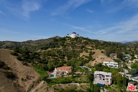 $1,100,000 | 2521 Nottingham Avenue, Los Angeles, CA 90027