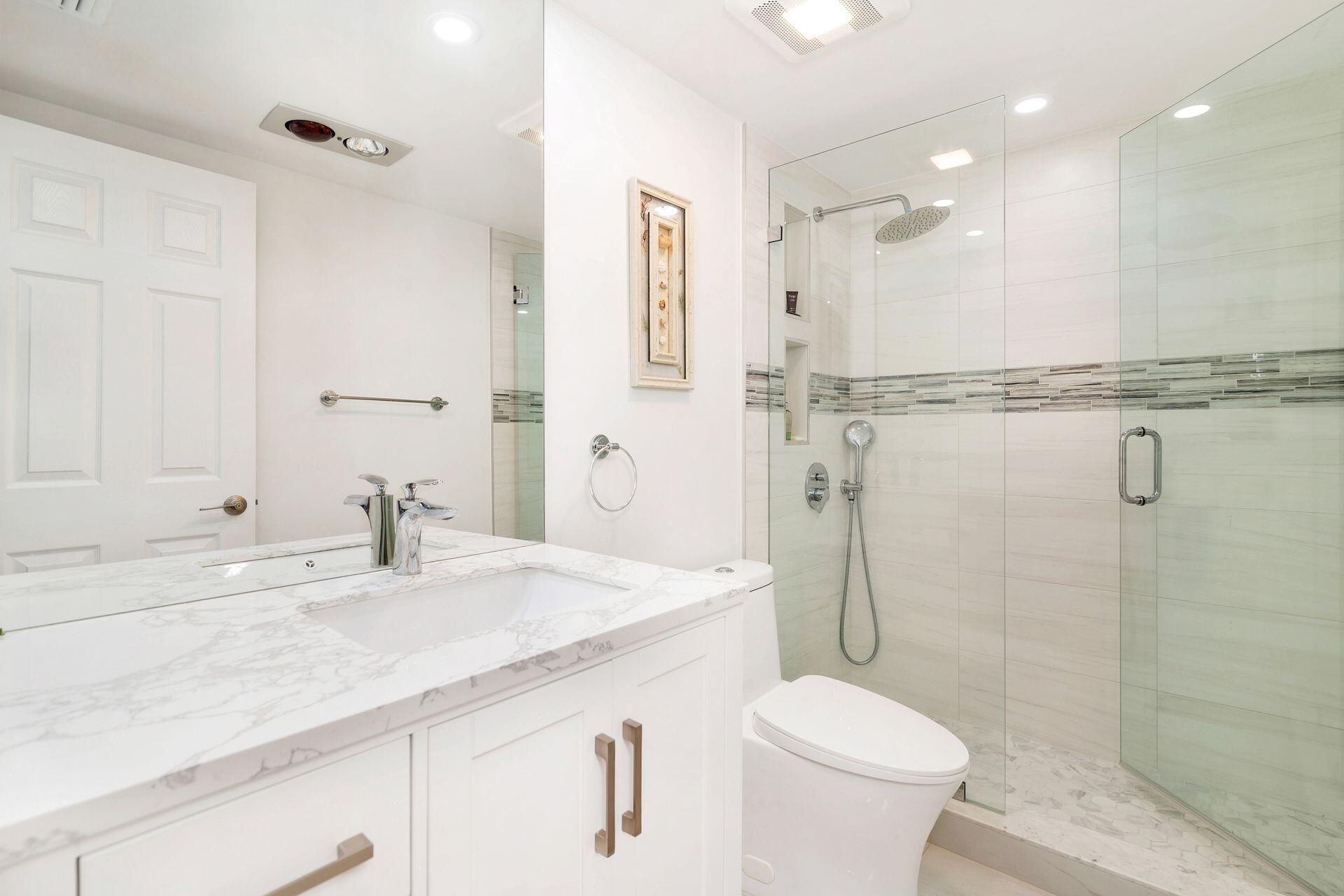 3300 South Ocean Boulevard, Unit 306N Palm Beach, FL 33480 - Photo 17 of 35 Guest Bath
