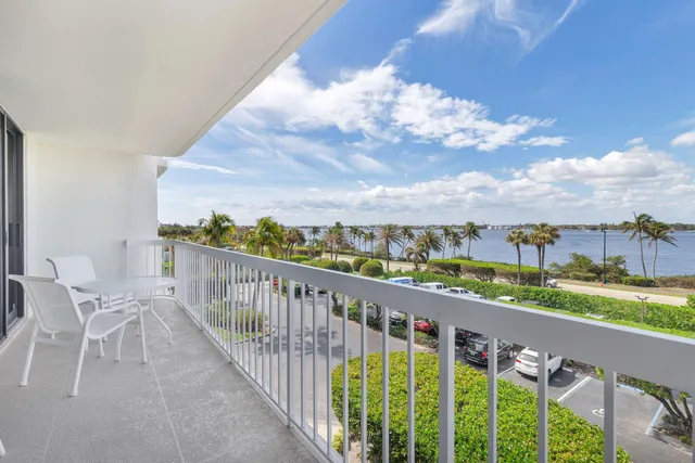 $1,495,000 | 3300 South Ocean Boulevard, Unit 306N, Palm Beach, FL 33480