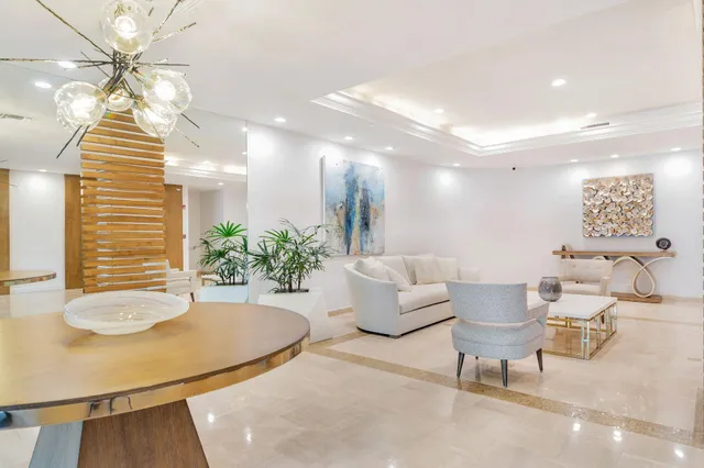 $1,495,000 | 3300 South Ocean Boulevard, Unit 306N, Palm Beach, FL 33480