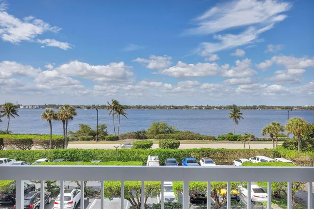 $1,495,000 | 3300 South Ocean Boulevard, Unit 306N, Palm Beach, FL 33480