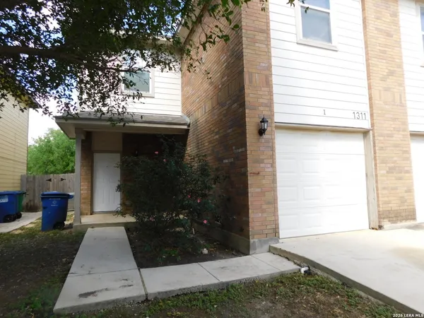 $1,375 | 1311 Garden Dusk, Unit 1, San Antonio, TX 78245