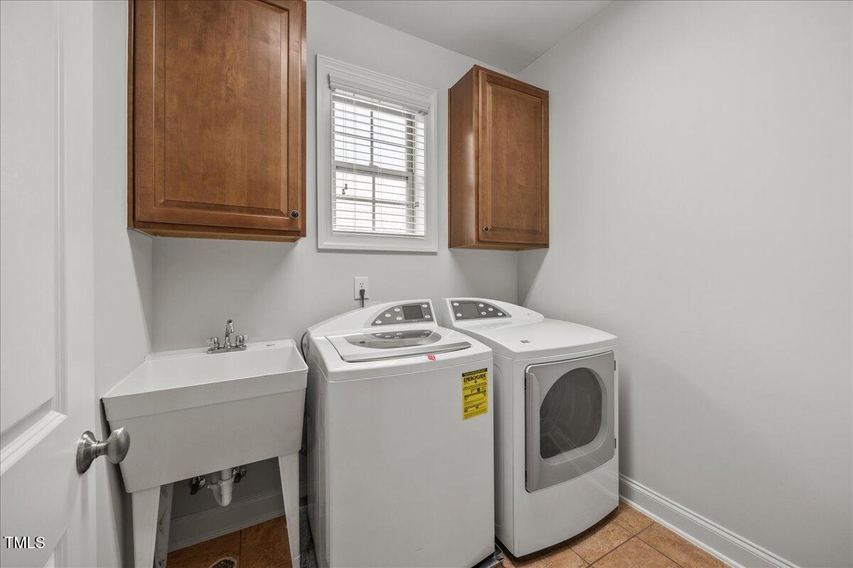 5119 Orabelle Court Raleigh, NC 27606 - Photo 20 of 40 19
