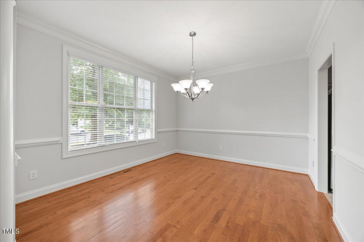 5119 Orabelle Court Raleigh, NC 27606 - Photo 5 of 40 5