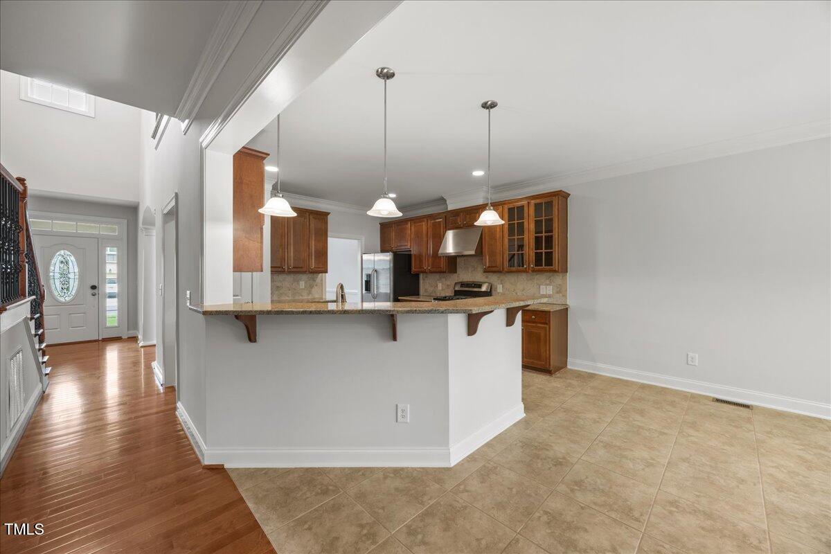 5119 Orabelle Court Raleigh, NC 27606 - Photo 8 of 40 9