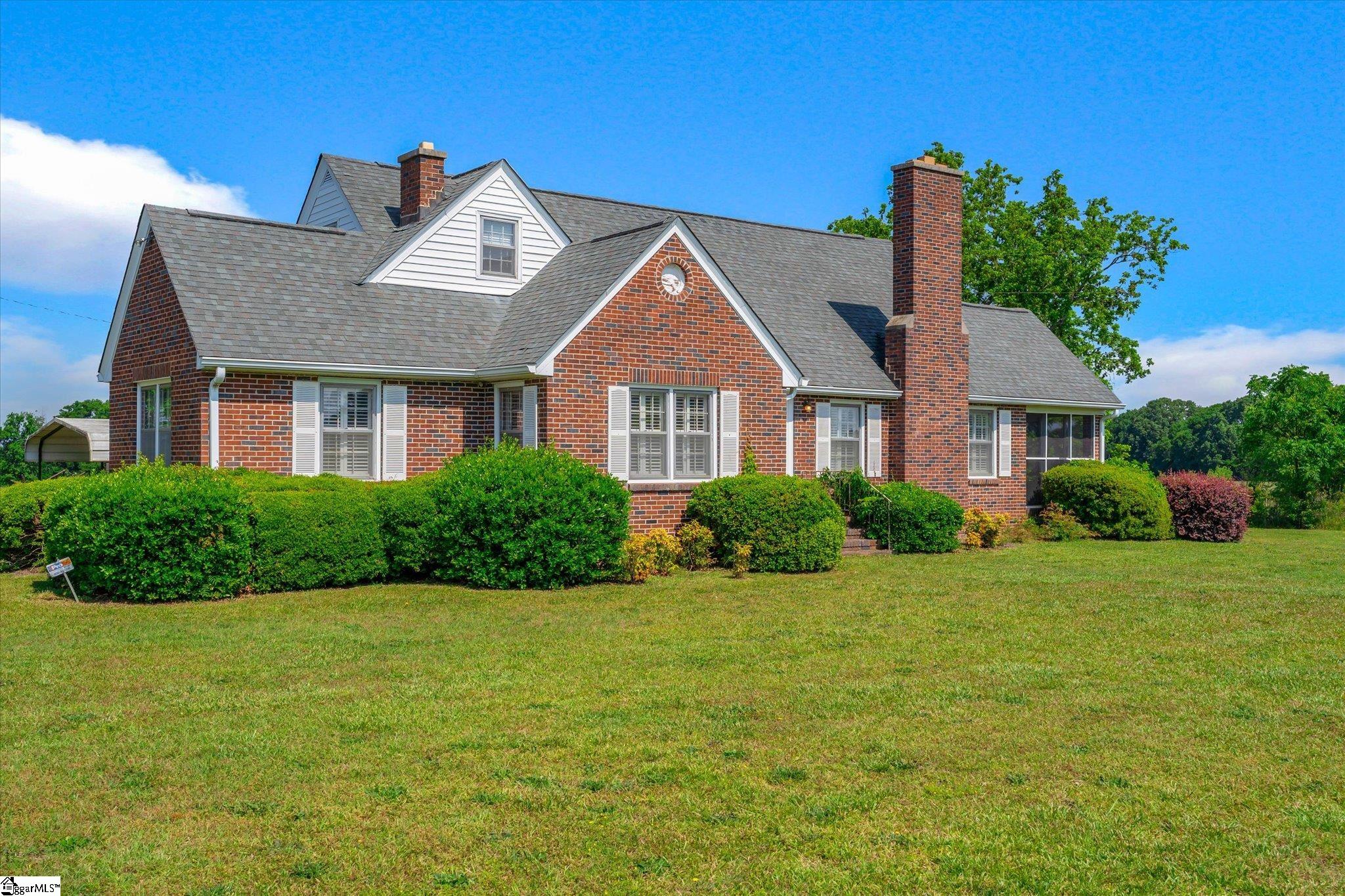 2186 State Rd S-30-260 Clinton, SC 29325 - Photo 1 of 49 Gallery Image 1