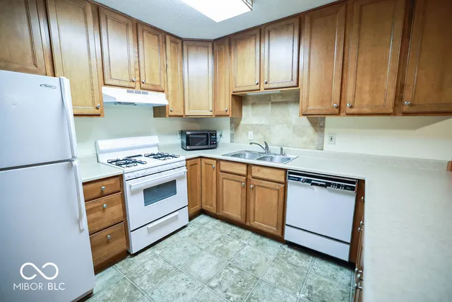 $679,900 | 5109 Weathers Court, Bloomington, IN 47404