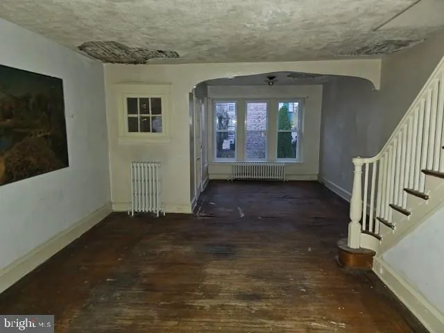 a view of livingroom with window