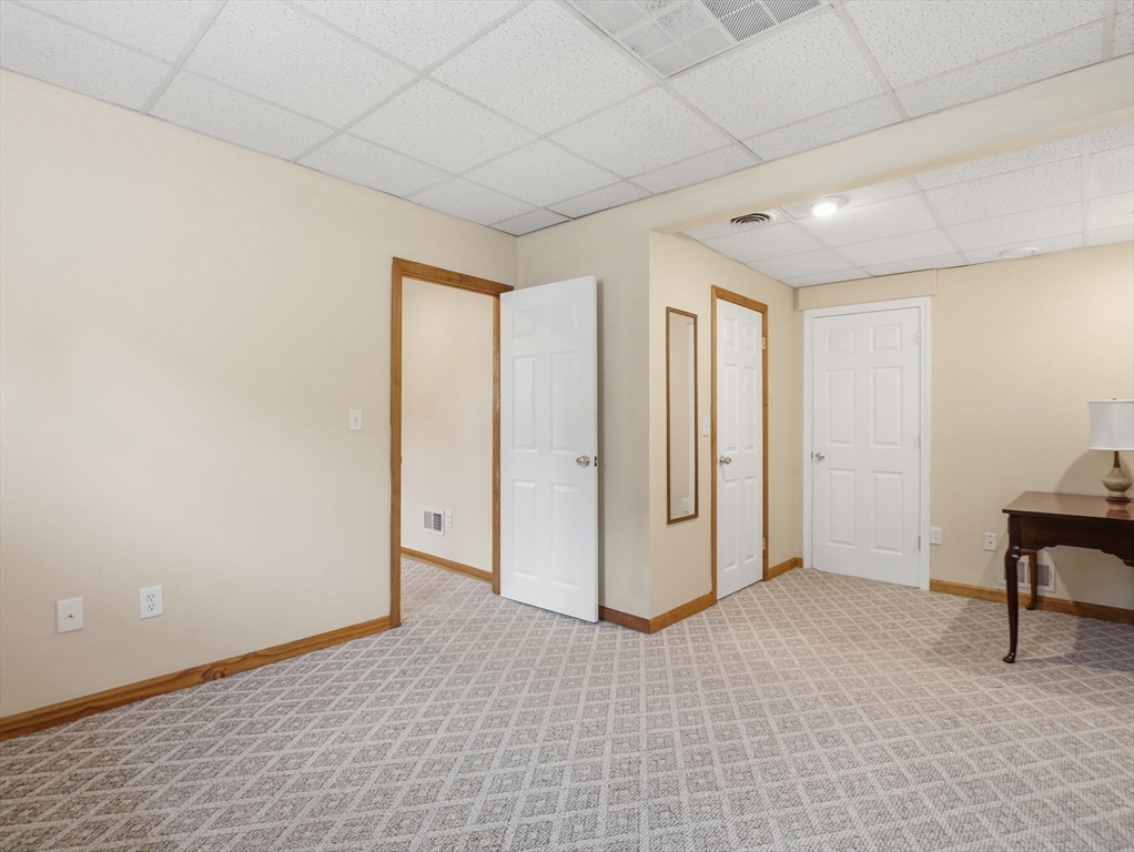 48 Oak Knoll Road Lowell, MA 01852 - Photo 29 of 41