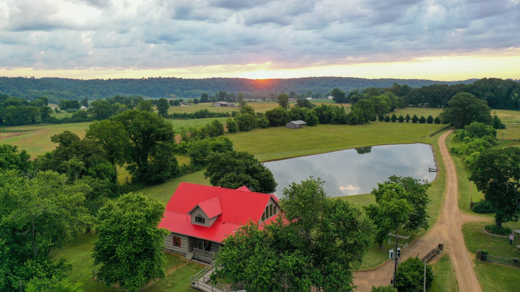 5533 Bakerville Road Waverly, TN 37185 - Photo 1 of 58 Gallery Image 1