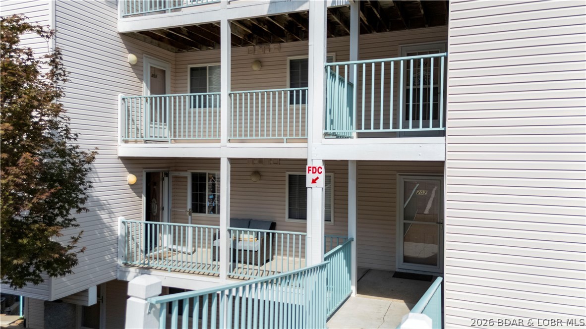 182 Sac Road, Unit C 201 Sunrise Beach, MO 65079 - Photo 28 of 35 Walk-In & End Unit