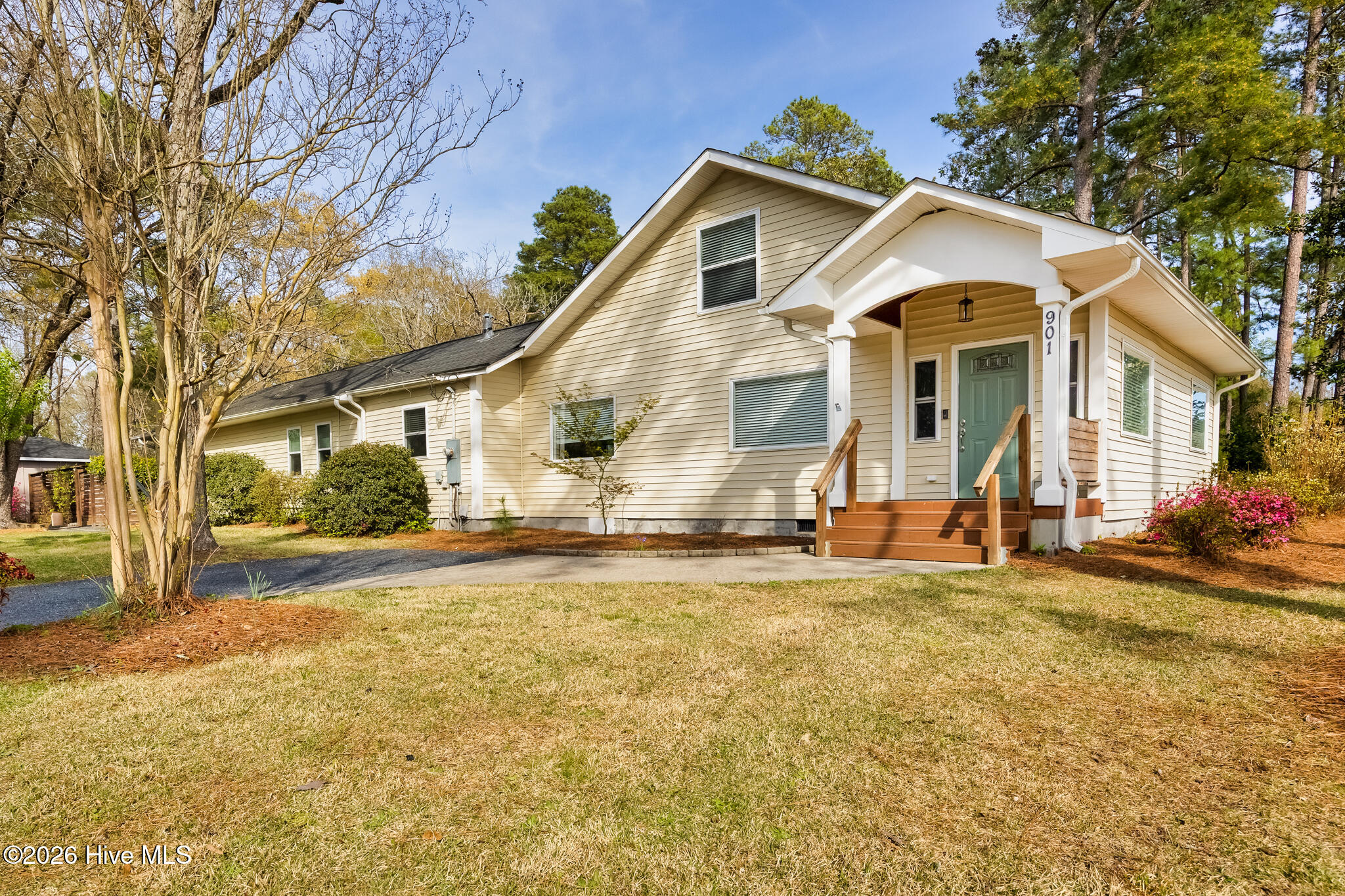 901 East Main Street Aberdeen, NC 28315 - Photo 1 of 43 901 E Main-26