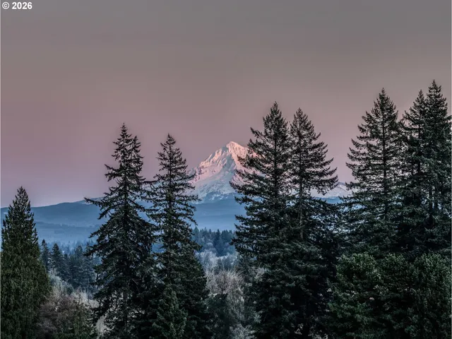 $549,900 | 7634 Southeast Hogan Road, Gresham, OR 97080