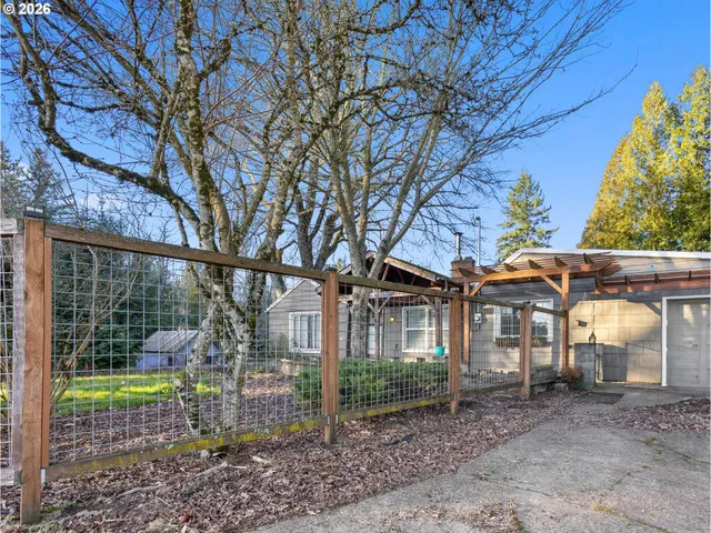 $549,900 | 7634 Southeast Hogan Road, Gresham, OR 97080