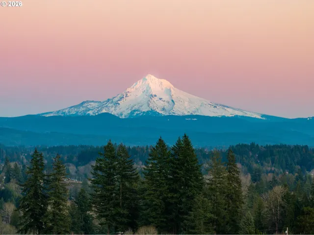 $549,900 | 7634 Southeast Hogan Road, Gresham, OR 97080