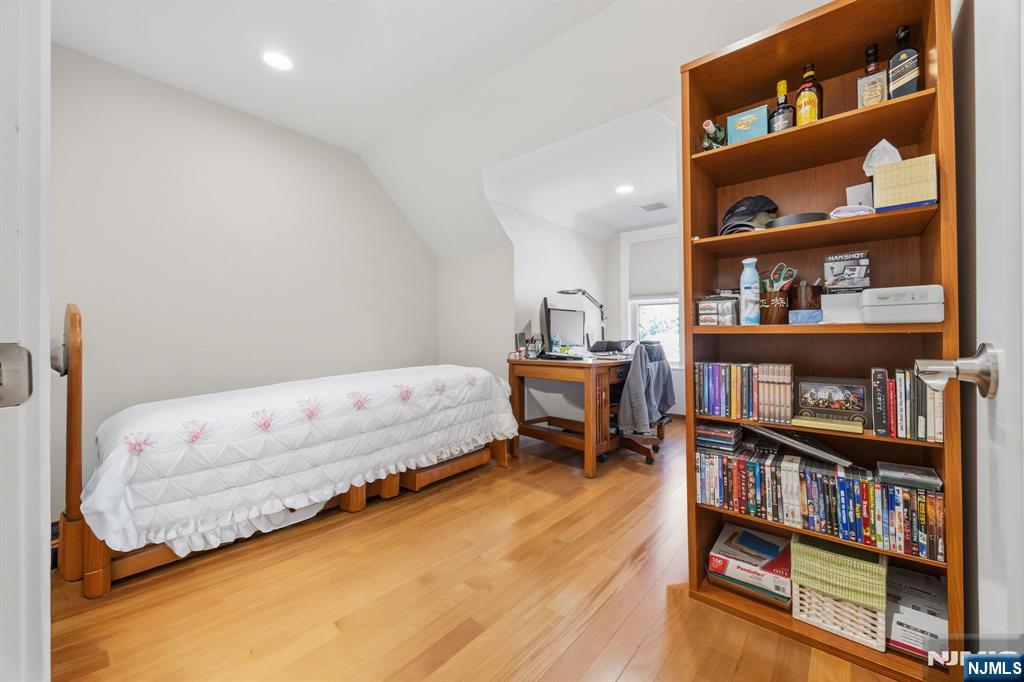 40 Frederick Street, Unit B Little Ferry, NJ 07643 - Photo 14 of 23
