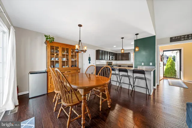 $385,000 | 25 East Buck Point Road, Clayton, DE 19938