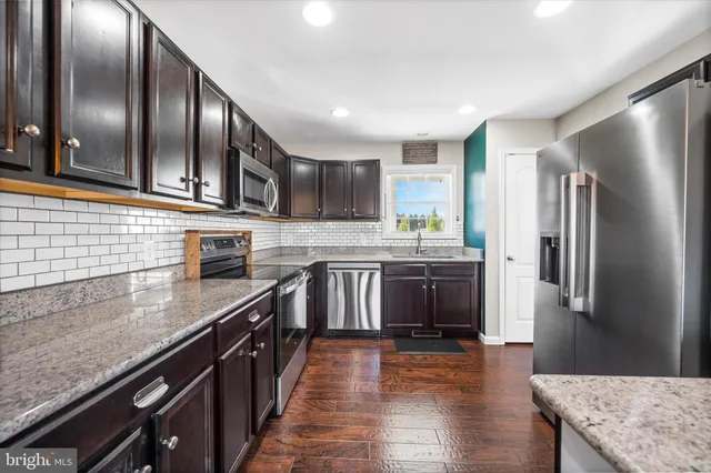 $385,000 | 25 East Buck Point Road, Clayton, DE 19938