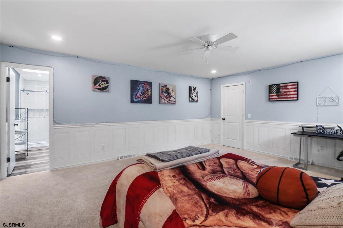 401 Clarkstown Road Mays Landing, NJ 08330 - Photo 36 of 57 a living room with furniture