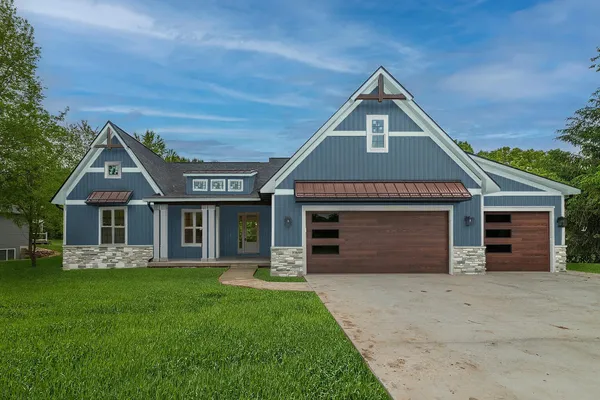 $1,750,000 | 8137 West P Q Avenue, Kalamazoo, MI 49009