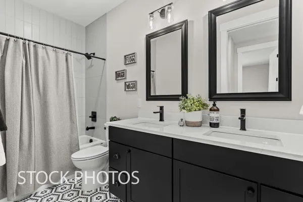 $1,750,000 | 8137 West P Q Avenue, Kalamazoo, MI 49009
