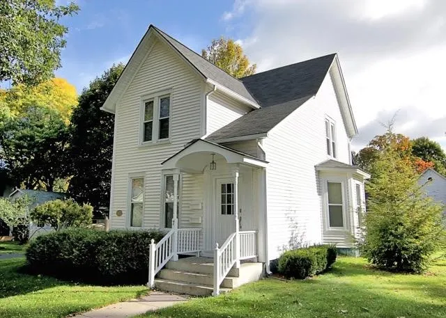 $1,800 | 7 Cole Street, Perinton, NY 14450