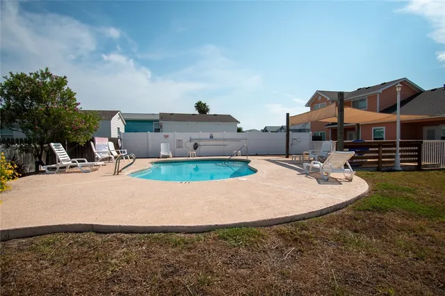 $2,500 | 1117 Ninth Street, Unit 803, Port Aransas, TX 78373