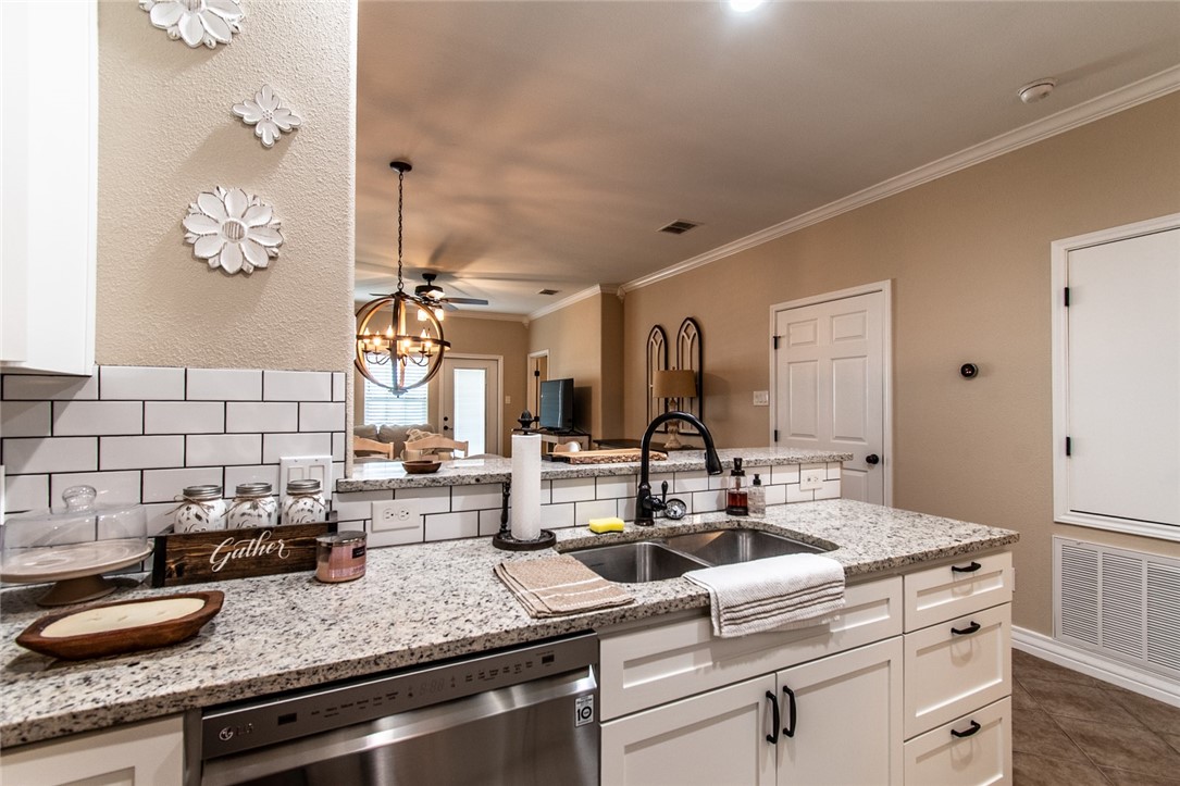 1117 Ninth Street, Unit 803 Port Aransas, TX 78373 - Photo 8 of 27