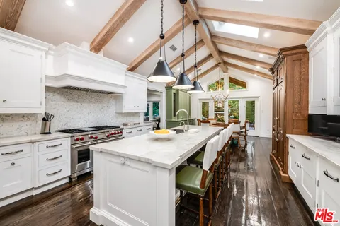 $4,995,000 | 19012 Dorlon Drive, Tarzana, CA 91356