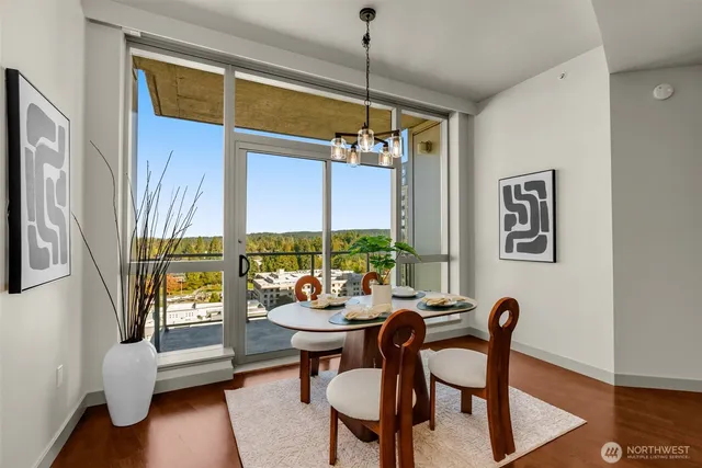 $1,450,000 | 10610 Northeast 9th Place, Unit 1924, Bellevue, WA 98004