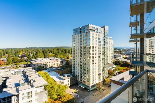 $1,450,000 | 10610 Northeast 9th Place, Unit 1924, Bellevue, WA 98004