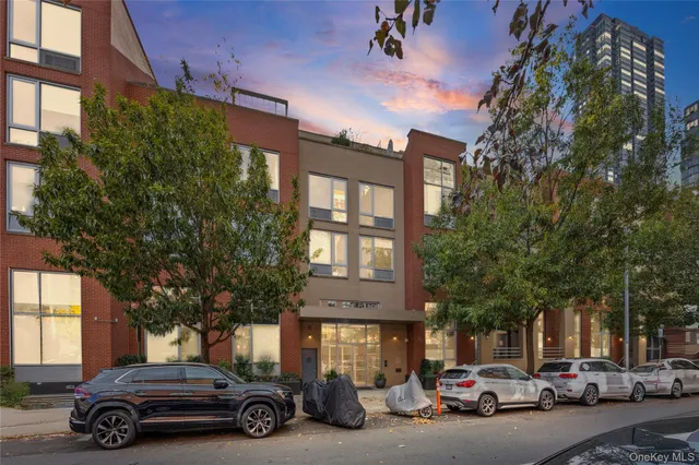 a car parked in front of a building