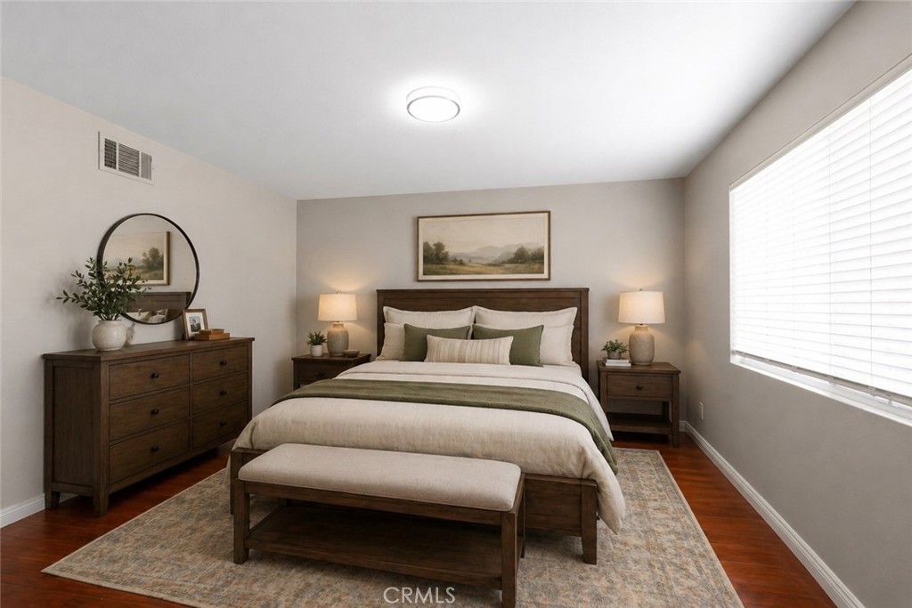 255 Roxanne Lane Corona, CA 92882 - Photo 11 of 30 Master Bedroom