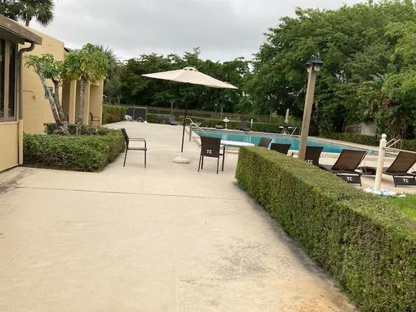 $2,000 | 2820 Tennis Club Drive, Unit 401, West Palm Beach, FL 33417