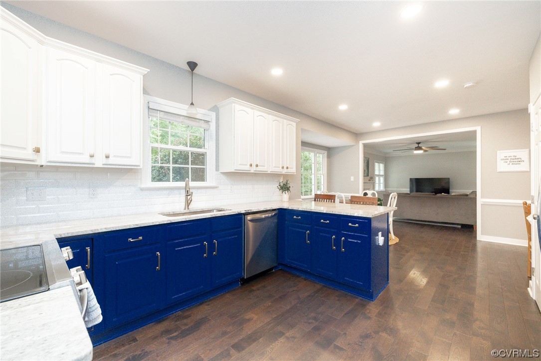 15725 Fox Marsh Drive Moseley, VA 23120 - Photo 18 of 50 a kitchen with stainless steel appliances granite countertop a sink and cabinets