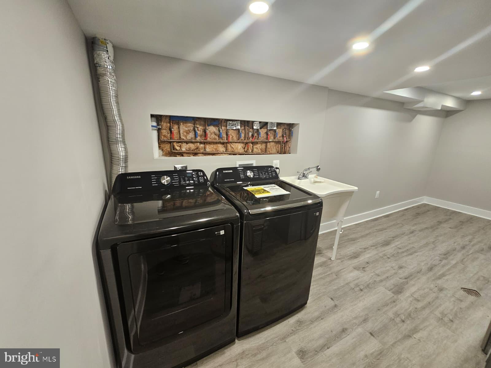 2909 Chapelview Drive Silver Spring, MD 20904 - Photo 36 of 39 a kitchen with a stove and a sink