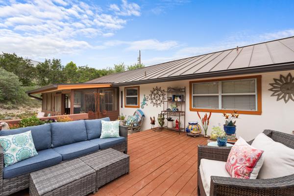 128 Ridge Grove Road Kerrville, TX 78028 - Photo 24 of 31 Back Deck