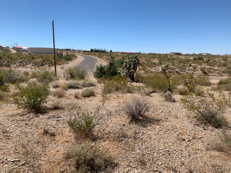 30160 Haystack Drive Meadview, AZ 86444 - Photo 5 of 8