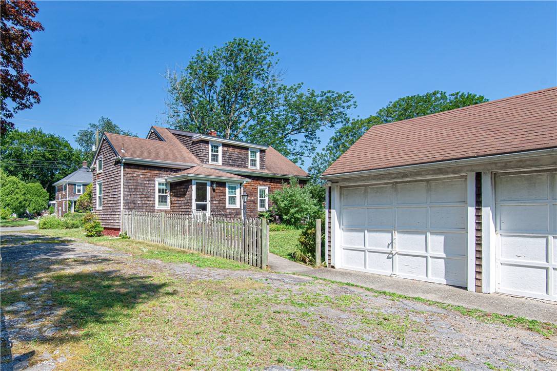 55 Sowams Road Barrington, RI 02806 - Photo 20 of 46