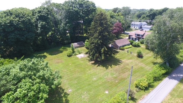 55 Sowams Road Barrington, RI 02806 - Photo 6 of 46