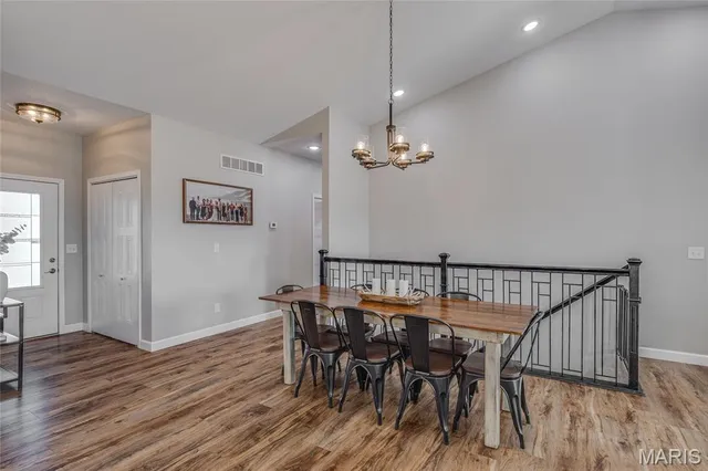 $390,000 | 718 Deerfield Lane, Farmington, MO 63640